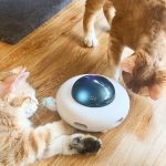 Pet Toy Gravity UFO Smart Teaser Flying Sucer Electric Funny Cat Turntable - Imagen 2